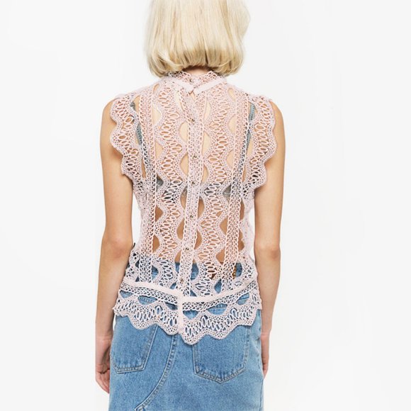 Scalloped Sleeveless Eyelet Overlay Mock Top - Picture 3 of 9